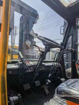 10 toneladas de empilhadeira TCM FD100 usada com motor diesel e em bom estado