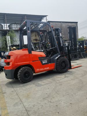 Elevador elétrico Toyota 7F30 8F30 usado ToyotaFDZN30 em boas condições