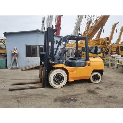 5000kg Toyota 7f50 caminhão elevador com 3 mastros e 6000mm de altura de elevação em Xangai