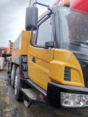 Cran de caminhão SANY STC1000 usado com válvula hidráulica original em grande escala original