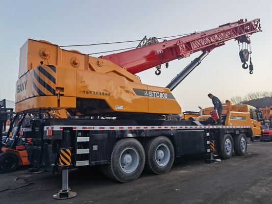 SANY STC800 80 toneladas guindaste móvel para automóveis máquina de construção usada guindaste móvel para todos os terrenos