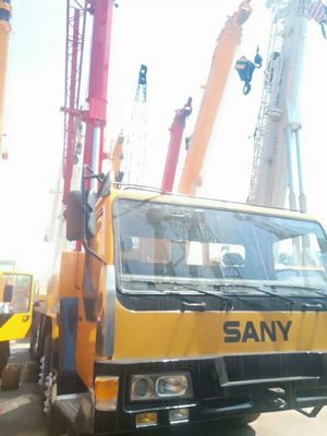 Guindaste de caminhão SANY usado de 55 toneladas com válvula hidráulica original em boas condições de funcionamento