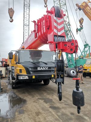 Cran de camião SANY STC1000 de 100 toneladas, de capacidade de 220 toneladas e válvula hidráulica original
