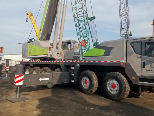Fabricado ZTC1500 150 Ton Heavy Trailer Telescopic Truck Crane com Max. Altura de elevação 42m