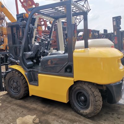 Melhor escolha para lojas de materiais de construção Usado Komatsu empilhadeira FD25 FD30 FD40 FD50