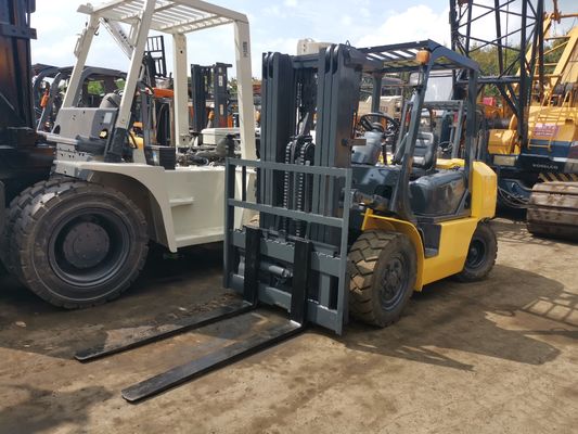 Melhor escolha para lojas de materiais de construção Usado Komatsu empilhadeira FD25 FD30 FD40 FD50