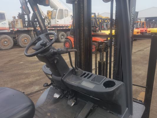 2.5 toneladas Toyota Forklift FD30 para Manipulação de Materiais Ano 2012 Lojas de impressão