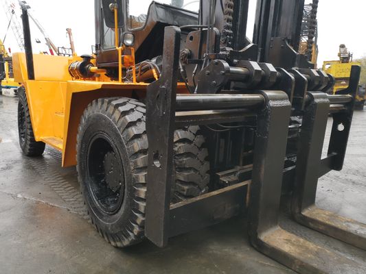 TCM 20 toneladas em empilhadeira a diesel FD200 FD250 para contêineres pesados em boas condições
