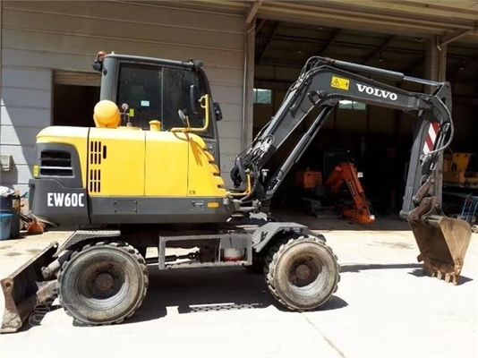 Volvo EW60 mini-excavadora de rodas de 2 toneladas com outra capacidade de balde em bom estado