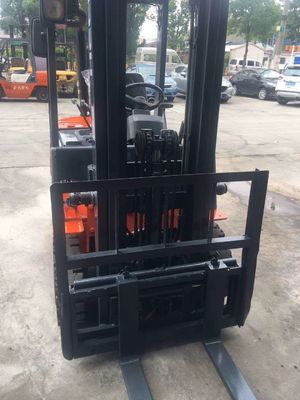 1800 kg HELI CPCD18 usado 1.8 toneladas em bifurcador diesel com mudança lateral Excelente estado