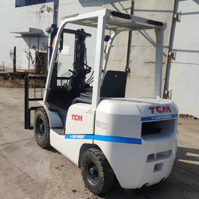 Forquilhinha diesel de 2,5 toneladas TCM de alta potência com altura de elevação de 3 m e cilindro personalizável