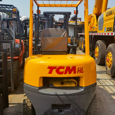 TCM FD20 T5 Camião elevador de 3 toneladas para funções múltiplas Largura de garfo de rotina em estado de utilização