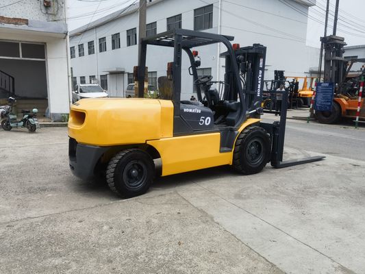 1200 mm Largura do garfo Fonte de alimentação manual usado Komatsu FD50 5 toneladas em boas condições