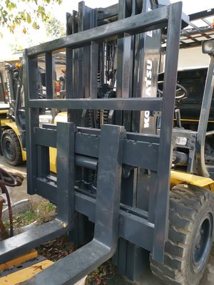 Equipamentos essenciais das gráficas Komatsu FD50-7 5 toneladas de elevadores elétricos do Japão