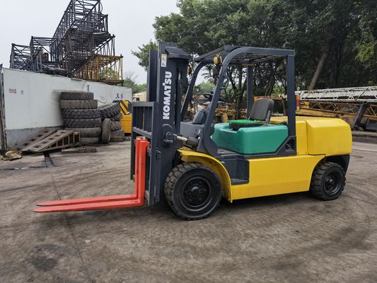 Companhia Komatsu 5 Ton Diesel Forklift FD50 com motor japonês em Shanghai Yard