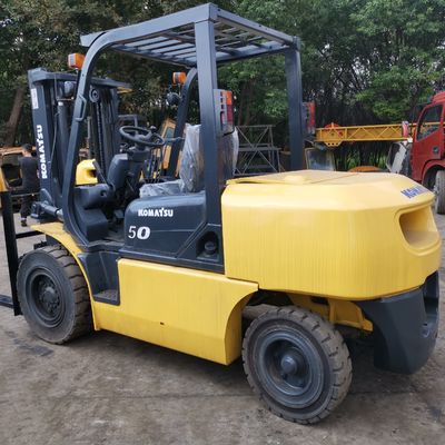 Fonte de alimentação manual Japão Komatsu FD50 empilhadeira de 5 toneladas com mudança lateral 3 estágios 2 estágios