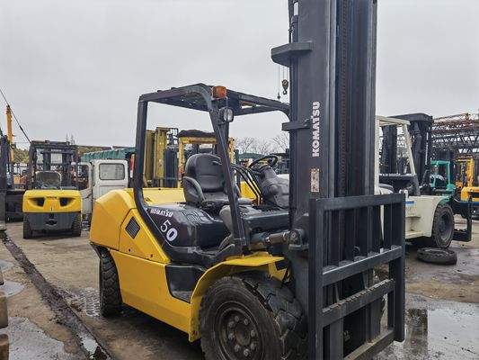 Camiões de empilhadeira de 5 toneladas com motor diesel da Komatsu FD50-10 FD50-7