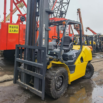 Shanghai Instock Komatsu FD50-10 5 toneladas em empilhadeira com 2,5 toneladas 3 toneladas 3,5 toneladas 5 toneladas 7 toneladas 15 toneladas
