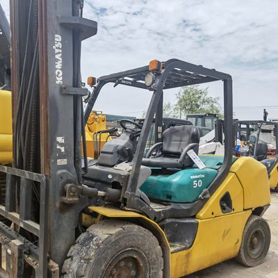 5 toneladas de empilhadeira Komatsu FD50-10 FD50-7 FD50 com fonte de alimentação manual e em bom estado