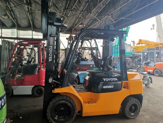 Caminhão elevador industrial de 2,5 toneladas a gás diesel com Toyota Seat Lift Altura 4,8m 4,5m 6m Usado