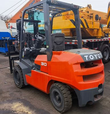 Acessível Toyota FD30 Usado empilhadeira de 3 toneladas com cilindro médio e largura de forquilha rotina