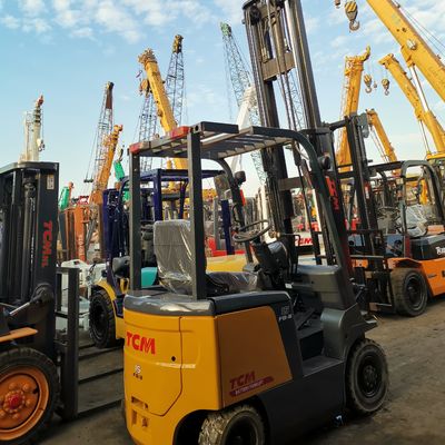 Elevador elétrico Tcm de segunda mão de 1,5 toneladas com comprimento de garfo normal e 1500 kg de peso