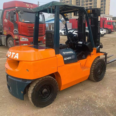 Usado Toyota FD40.4 toneladas em empilhadeira com 2 estágios Mast 3m 4meters 4.5m Peso KG 4000 kg