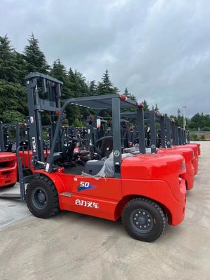 Potente helicóptero CPCD35 diesel 3 toneladas 3,5 toneladas 5 toneladas para terreno irregular em Xangai