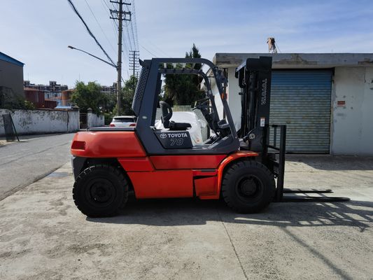 Carregador elevador diesel de 7 toneladas com certificação EPA e comprimento de garfo de rotina do motor Toyota ISUZU