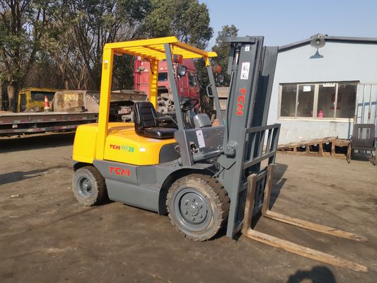 Telescópica TCM potente diesel FD30 T5 empilhadeira de 3 toneladas 45 recolha na reparação de máquinas