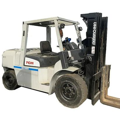 TCM FD50 empilhadeira de 5 toneladas com estrutura de duas portas e motor diesel