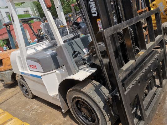 TCM FD50 empilhadeira de 5 toneladas com estrutura de duas portas e motor diesel