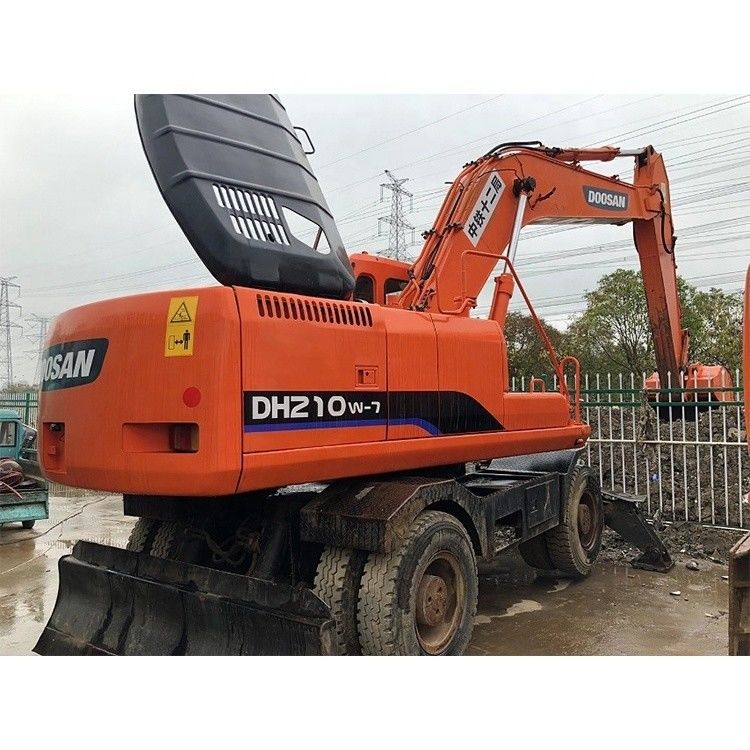 Excavadoras usadas Doosan DH210W-7 de 2020 Excavadoras de roda da Coreia Motor original Doosan