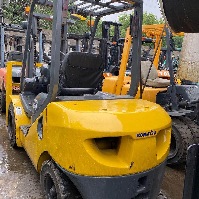 4300 kg peso usado Komatsu FD30 em empilhadeira para o Japão FD30 FD50 FD70 FD100 FD150 FD200