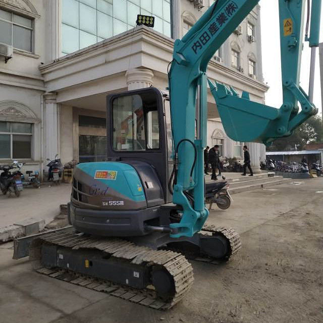 Altura máxima de elevação 44m 2021 Usado Japão 5,5 toneladas KOBELCO SK55 SK55SR-3 Mini Excavator