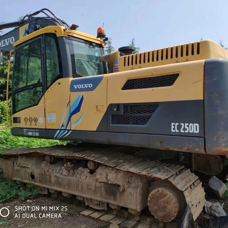 Excavadora hidráulica Volvo EC250 usada com poucas horas de trabalho em Xangai