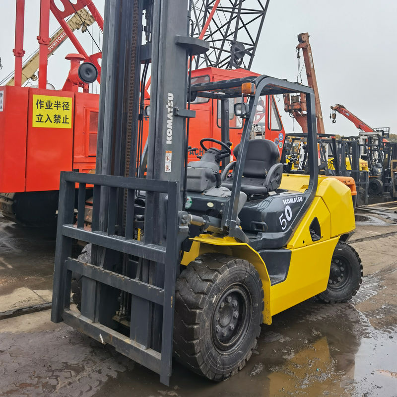 Shanghai Instock Komatsu FD50-10 5 toneladas em empilhadeira com 2,5 toneladas 3 toneladas 3,5 toneladas 5 toneladas 7 toneladas 15 toneladas