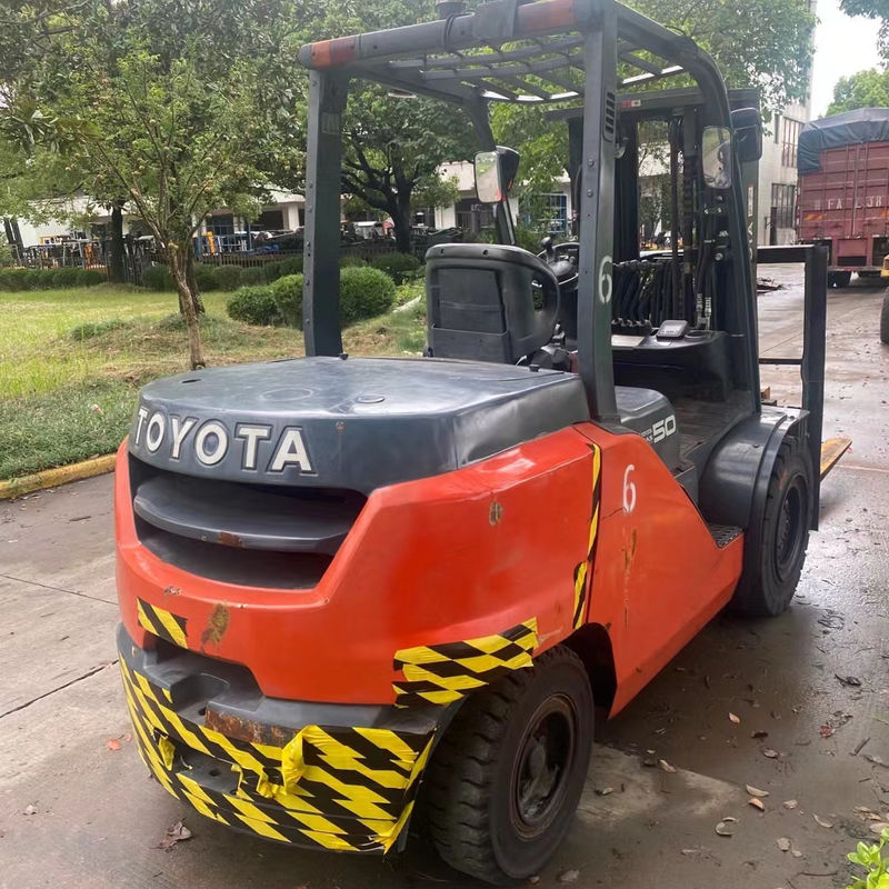 Toyota 8f50 Carregadeira Usada de 4 Rodas Carregadeira Diesel de 5 toneladas para Transporte de Armazém