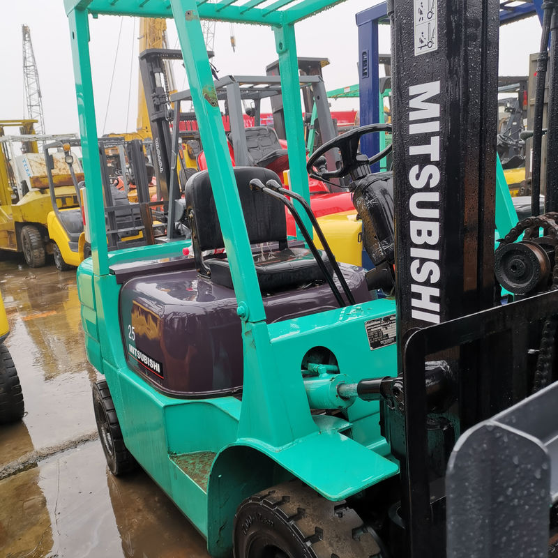 Mitsubishi usado 2.5 toneladas em Xangai perfeito para lojas de materiais de construção