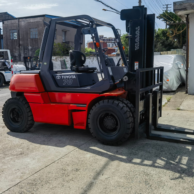 Carregador elevador diesel de 7 toneladas com certificação EPA e comprimento de garfo de rotina do motor Toyota ISUZU